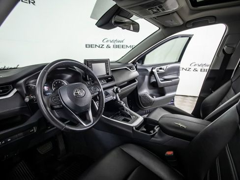Used 2020 Toyota RAV4 XLE Premium w/ All Weather Liner Package AWD/4WD image 21