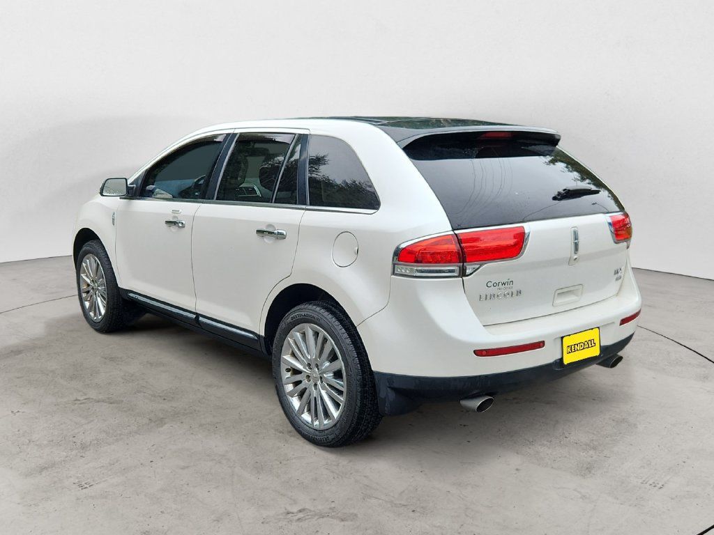 Used 2015 Lincoln MKX AWD w/ Equipment Group 102A image 7
