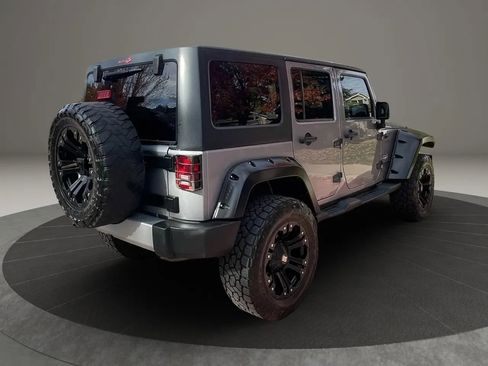 Used 2013 Jeep Wrangler Unlimited Sahara w/ Connectivity Group image 7