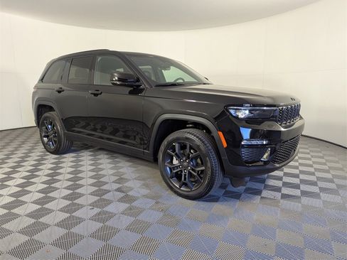 New 2025 Jeep Grand Cherokee Limited w/ Trailer Tow Package image 27