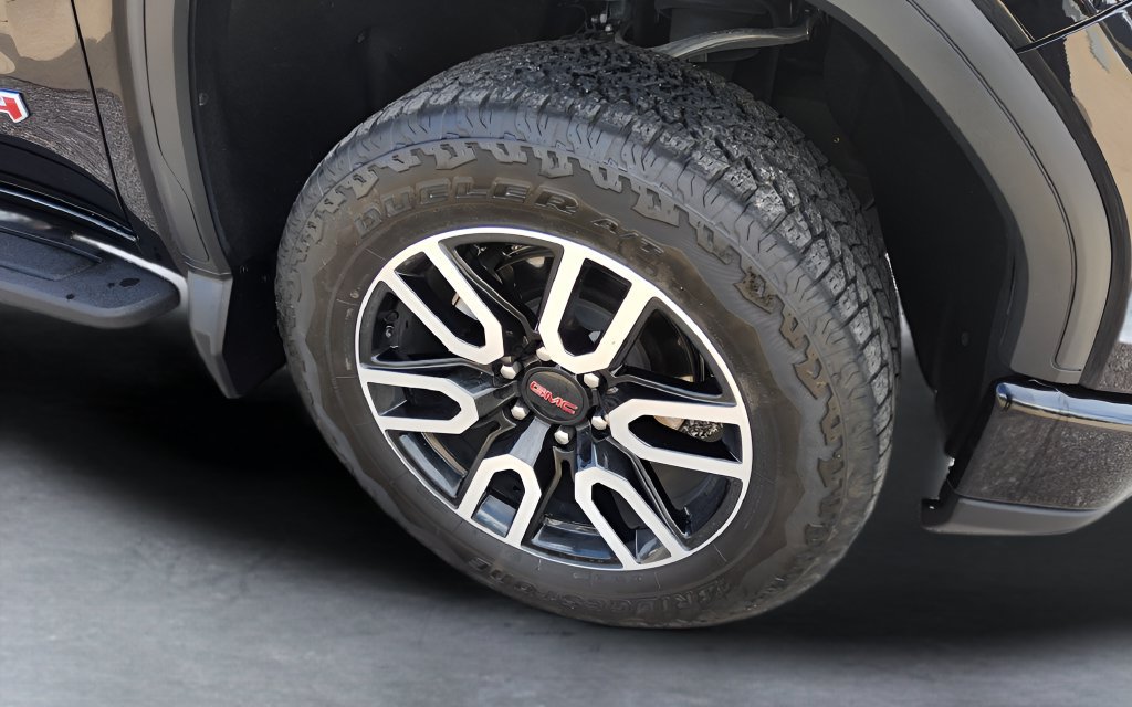 Used 2023 GMC Sierra 1500 AT4 w/ AT4 Premium Package AWD/4WD image 52