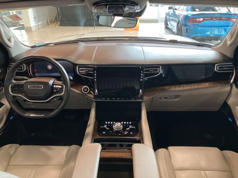 Used 2022 Jeep Grand Wagoneer Series I AWD/4WD image 26