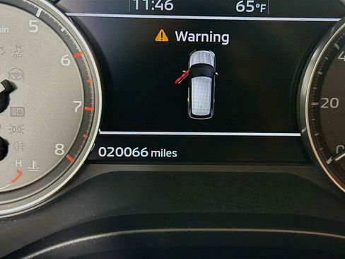 Used 2024 Mitsubishi Outlander SE image 12