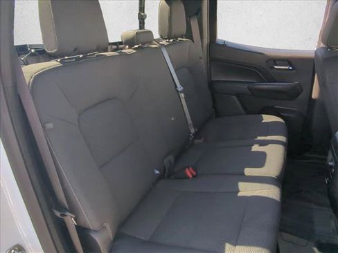 Used 2025 Chevrolet Colorado LT AWD/4WD image 20