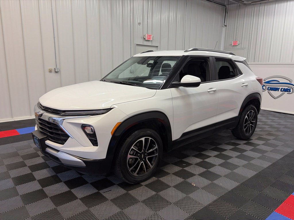 Used 2025 Chevrolet TrailBlazer LT AWD/4WD image 7