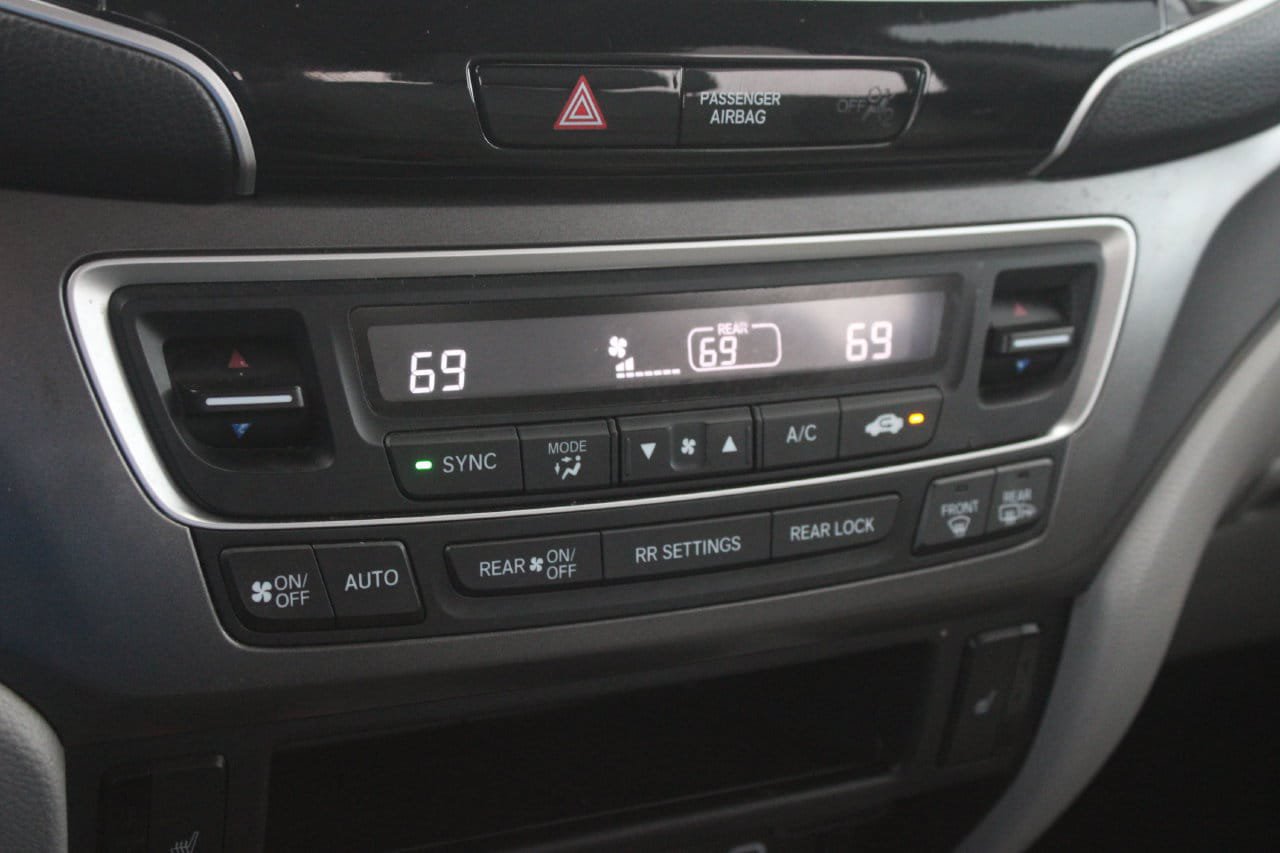 Used 2021 Honda Pilot Special Edition image 16