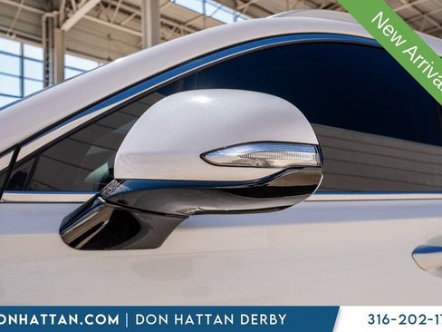 Used 2023 Hyundai Santa Fe SEL image 33