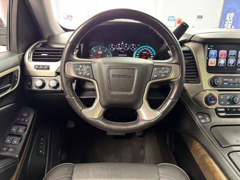 Used 2018 GMC Yukon XL Denali w/ Open Road Package AWD/4WD image 27