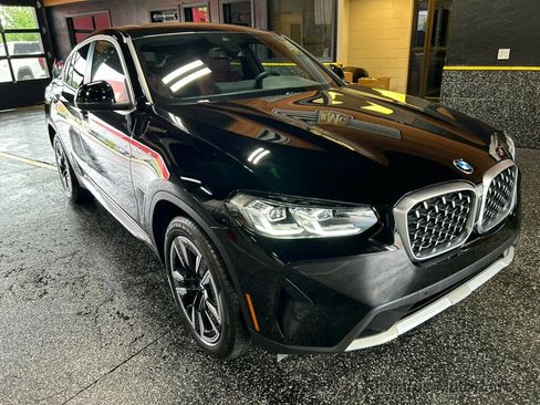 Used 2023 BMW X4 xDrive30i AWD/4WD image 8