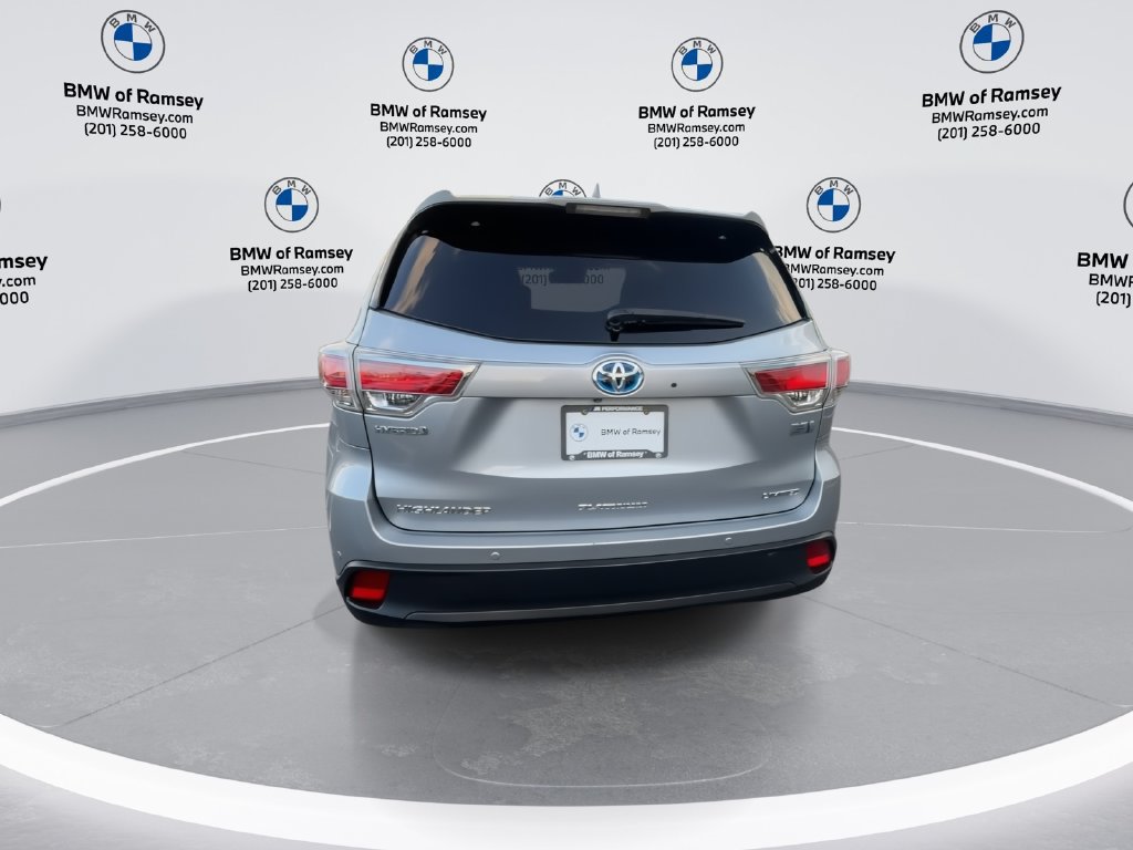 Used 2014 Toyota Highlander Limited Platinum AWD/4WD image 7