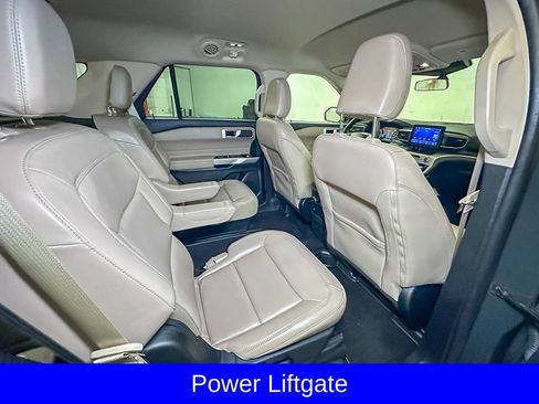 Certified 2022 Ford Explorer XLT w/ Equipment Group 202A AWD/4WD image 6