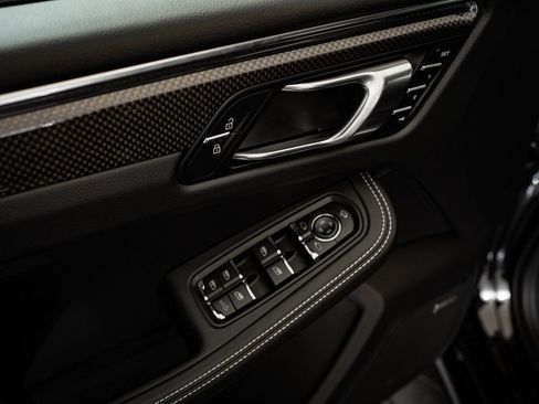 New 2026 Porsche Macan S AWD/4WD image 31