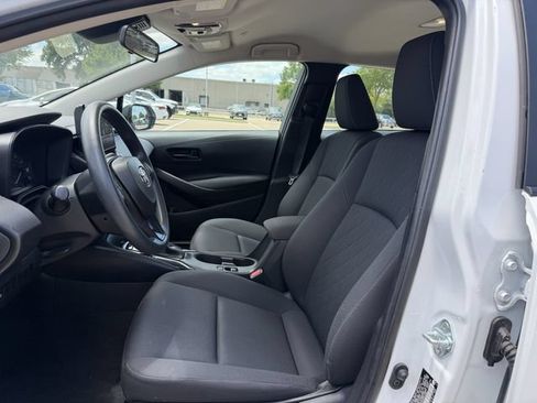 Used 2023 Toyota Corolla LE FWD image 23