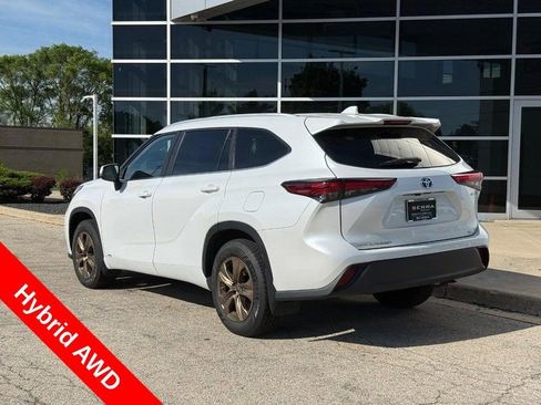 Used 2023 Toyota Highlander Bronze Edition AWD/4WD image 5