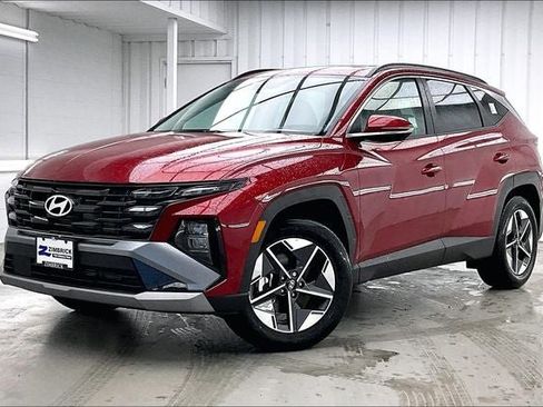 Used 2025 Hyundai Tucson SEL FWD image 2