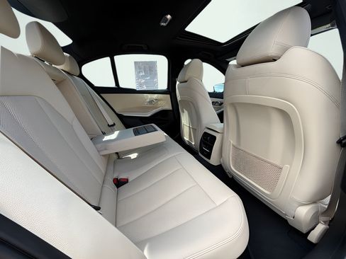 Used 2022 BMW 330e RWD image 23