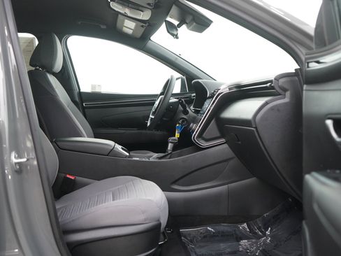Certified 2024 Hyundai Santa Cruz SE AWD/4WD image 10