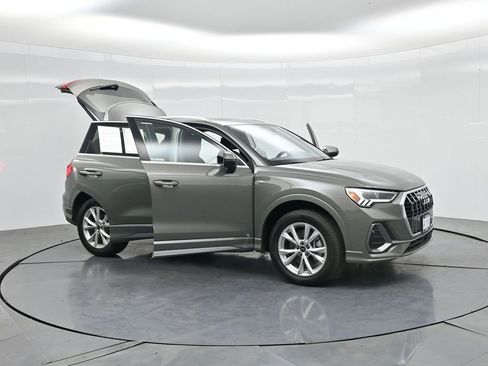Used 2025 Audi Q3 2.0T Premium AWD/4WD image 39