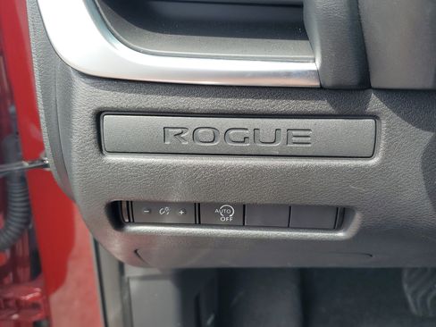 Certified 2023 Nissan Rogue S image 22