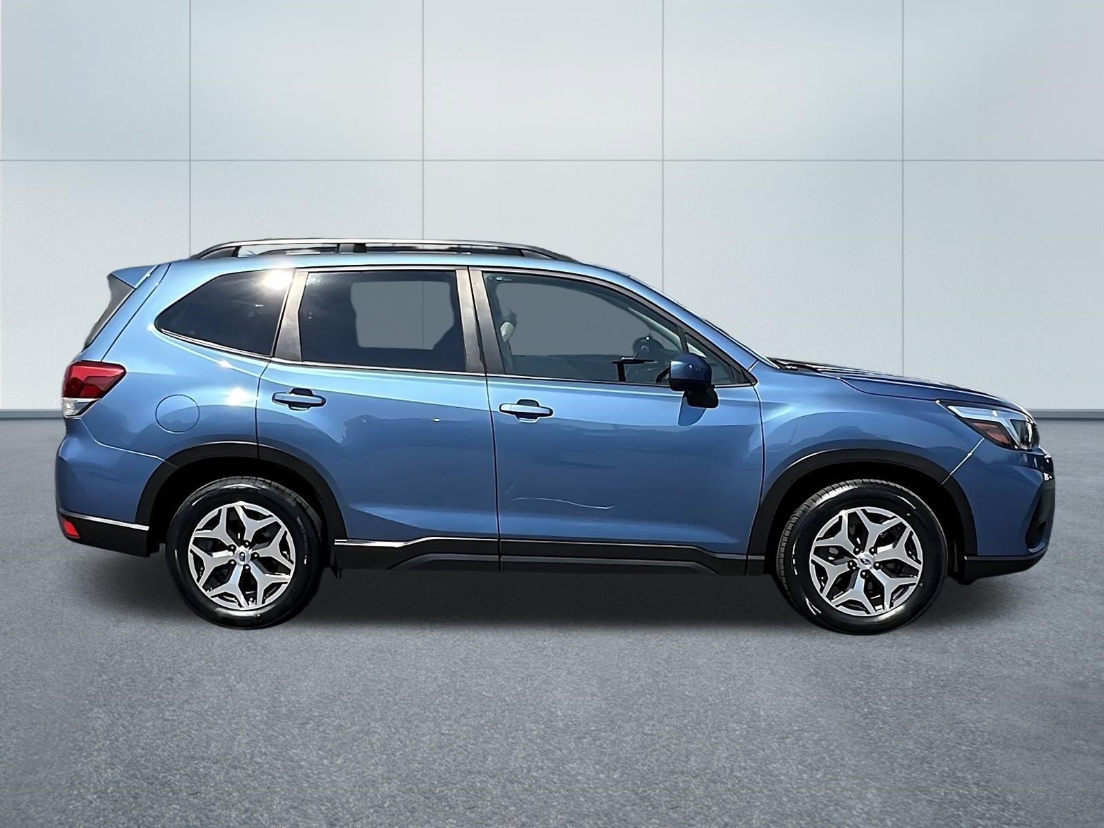 Used 2019 Subaru Forester Premium w/ All-Weather Package AWD/4WD image 7