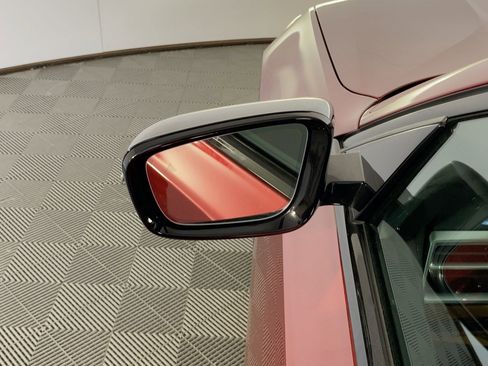 Used 2026 BMW 330i Sedan w/ M Sport Package image 19