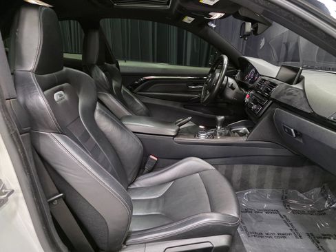 Used 2015 BMW M4 Coupe RWD image 2