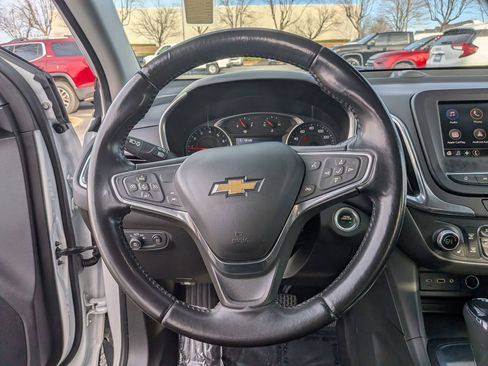 Used 2021 Chevrolet Equinox LT image 20
