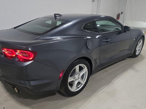 Used 2023 Chevrolet Camaro LT RWD image 5