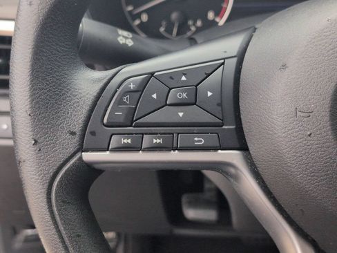 Used 2025 Nissan Altima 2.5 SV FWD image 20