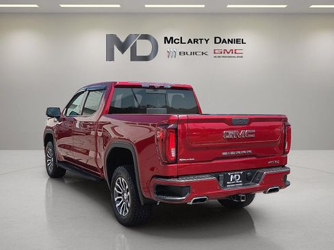 Certified 2021 GMC Sierra 1500 AT4 w/ AT4 Premium Package AWD/4WD image 13
