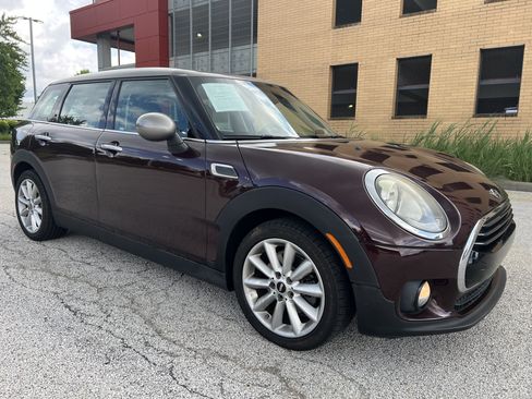 Used 2016 MINI Cooper Clubman FWD image 8