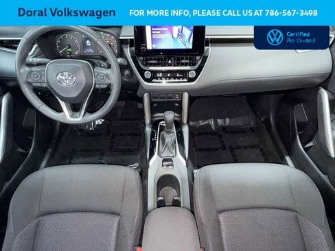 Used 2024 Toyota Corolla Cross SE image 24