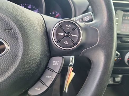 Used 2019 Kia Soul FWD image 20