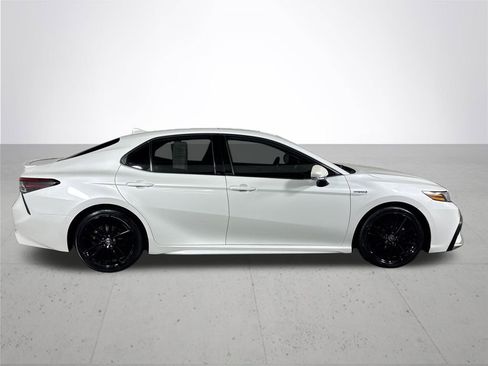 Used 2021 Toyota Camry XSE w/ Navigation Upgrade Package image 5