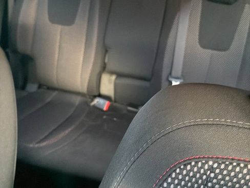 Used 2017 GMC Terrain SLE FWD image 9