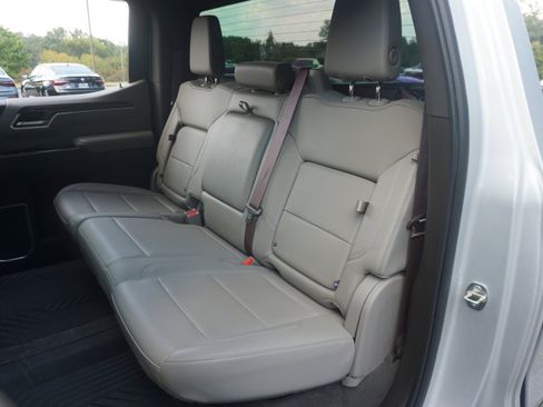 Used 2022 Chevrolet Silverado 1500 LTZ image 17