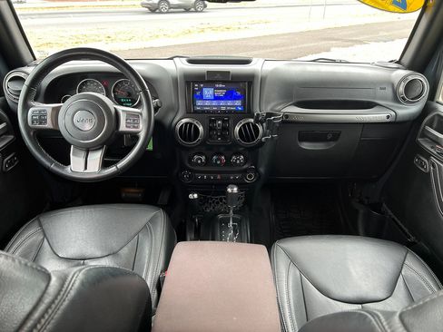 Used 2018 Jeep Wrangler Unlimited Sahara image 21