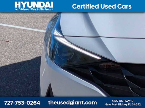 Certified 2023 Hyundai Elantra Blue image 9