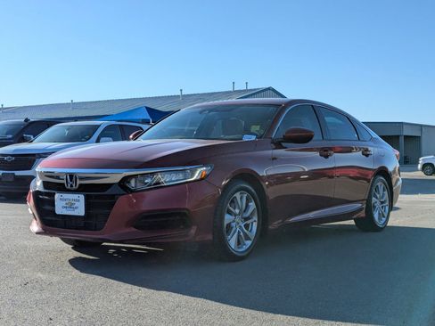 Used 2018 Honda Accord LX image 7