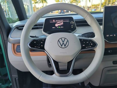 Used 2025 Volkswagen ID. Buzz 1st Edition image 18