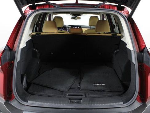 Certified 2021 Nissan Rogue Platinum FWD image 18