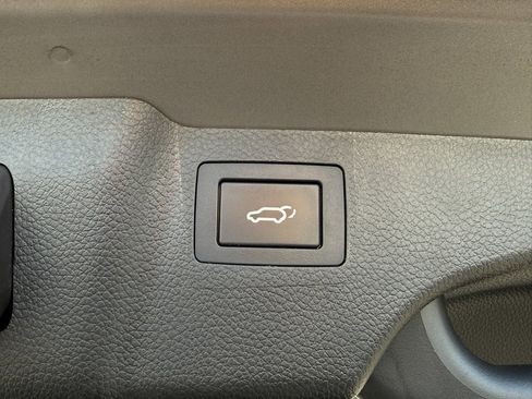 Used 2018 Hyundai Santa Fe Sport w/ 2.0T Ultimate Tech Package 05 image 16