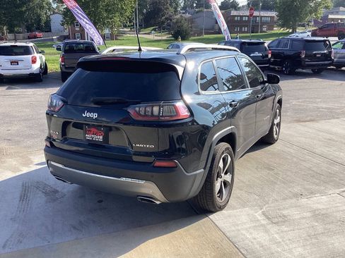 Used 2019 Jeep Cherokee Limited AWD/4WD image 4