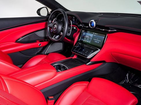 Used 2024 Maserati GranCabrio Trofeo image 15