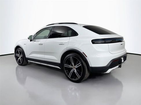 Certified 2025 Porsche Macan Electric RWD image 3