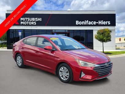 Used 2020 Hyundai Elantra SE w/ Cargo Package (C1)