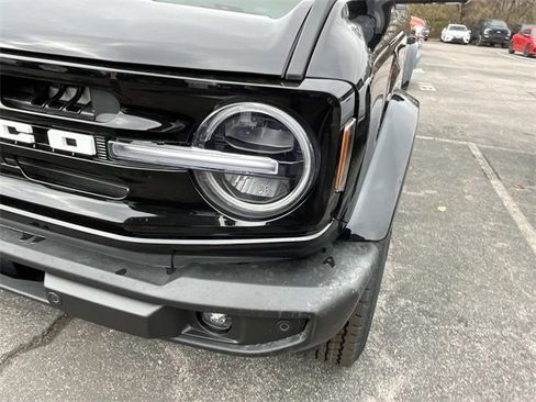 New 2025 Ford Bronco Outer Banks image 9