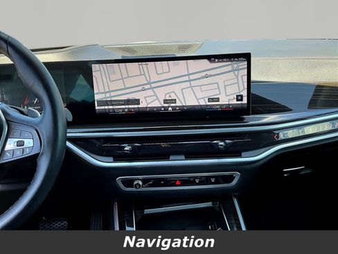 Used 2024 BMW X5 xDrive40i AWD/4WD image 9