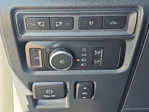 Used 2021 Ford F150 Lariat image 28