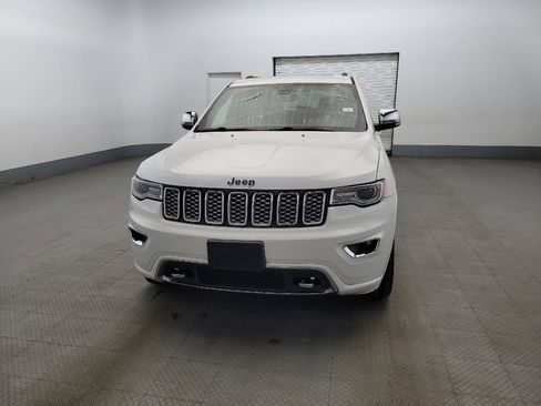 Used 2018 Jeep Grand Cherokee Overland image 15